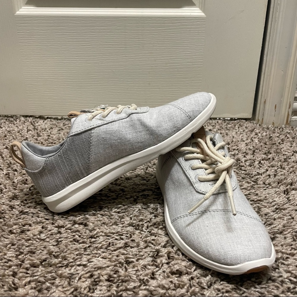 TOMS shoes